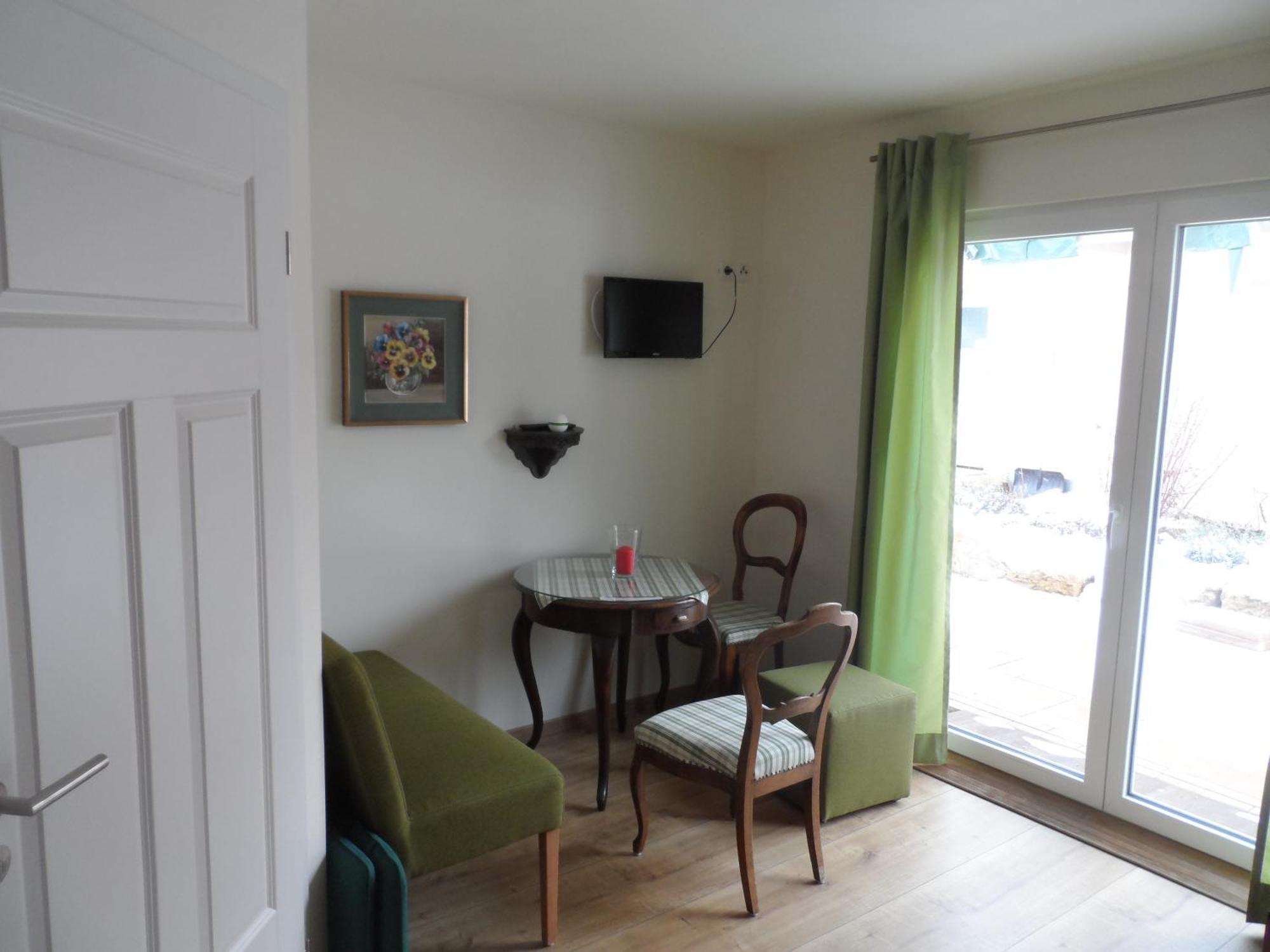 Pension Am Kirschgarten Goessweinstein Luaran gambar