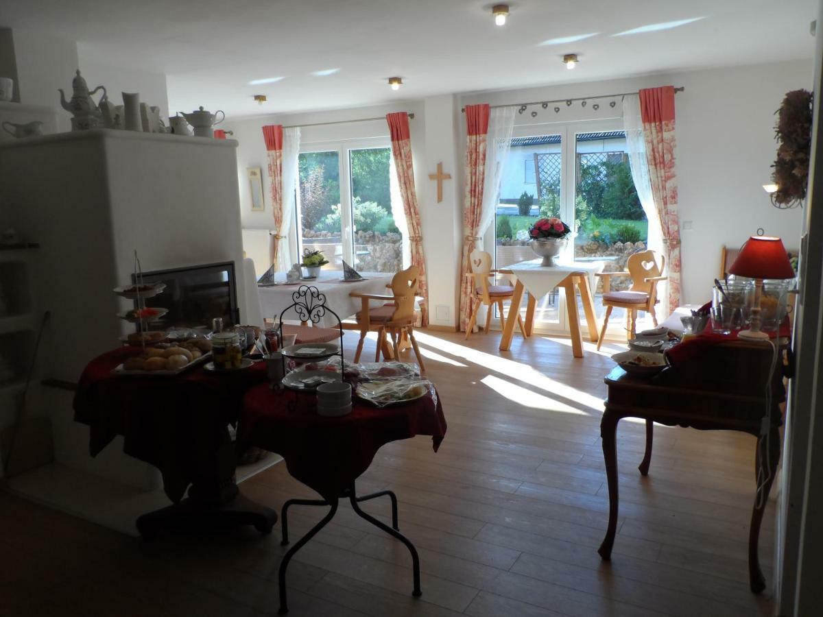 Pension Am Kirschgarten Goessweinstein Luaran gambar