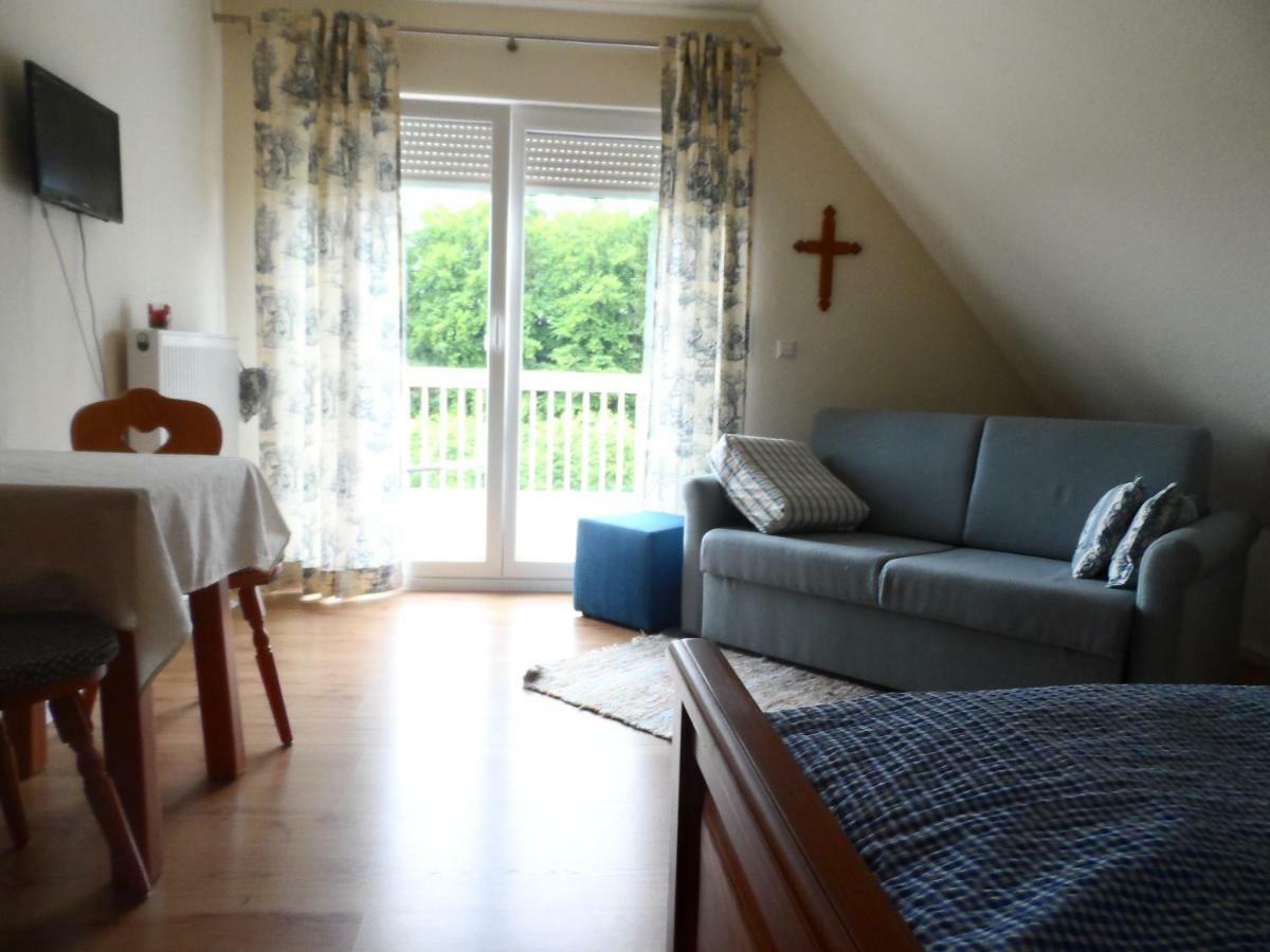 Pension Am Kirschgarten Goessweinstein Luaran gambar